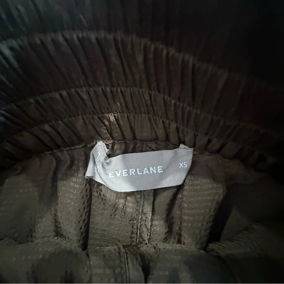 Everlane The Satin Pull-On 5" Short with Pockets Size XS. Olive Green T1022 - Picture 9 of 11